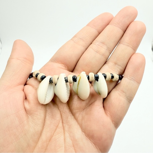 Vintage 80s Cat’s Eye Beads Cowrie Shell Necklace - Picture 6 of 10